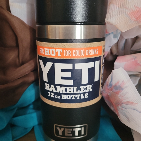 Yeti - Picture 6 of 6
